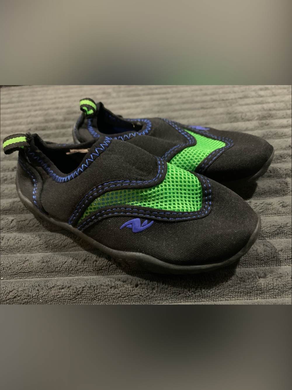 Athletic Works Black and Green Kids Water Shoes